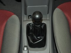 2013款 1.2L 手动 三厢 时尚版