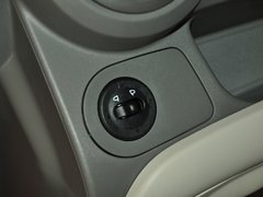 2013款 1.2L 手动 三厢 时尚版