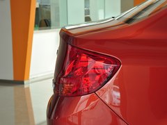 2013款 1.2L 手动 三厢 时尚版