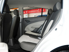 2013款 1.2L EMT 两厢 理想版