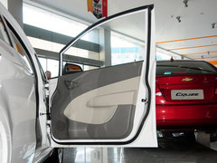2013款 1.2L EMT 两厢 理想版