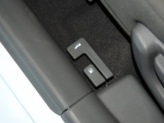 2013款 1.2L EMT 两厢 理想版