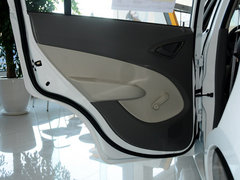 2013款 1.2L EMT 两厢 理想版