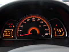 2013款 1.2L EMT 两厢 理想版