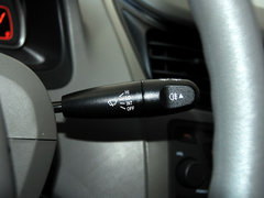 2013款 1.2L EMT 两厢 理想版