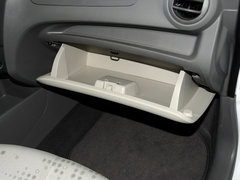 2013款 1.2L EMT 两厢 理想版