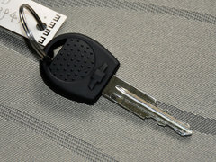 2013款 1.2L EMT 两厢 理想版