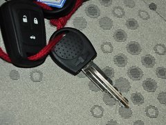 2013款 1.2L EMT 两厢 理想版