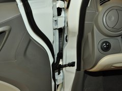 2013款 1.2L EMT 两厢 理想版