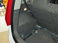 2013款 1.2L EMT 两厢 理想版