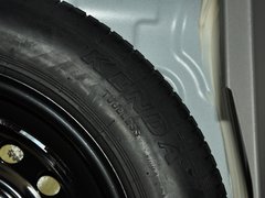 2013款 1.2L EMT 两厢 理想版