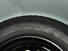 2013款 1.2L EMT 两厢 理想版