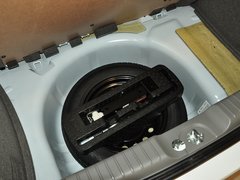 2013款 1.2L EMT 两厢 理想版