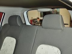2013款 1.2L EMT 两厢 理想版