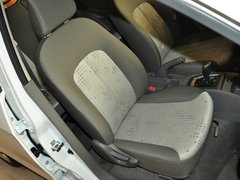 2013款 1.2L EMT 两厢 理想版