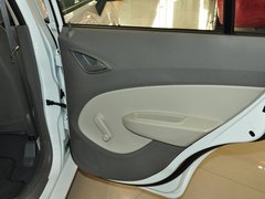 2013款 1.2L EMT 两厢 理想版