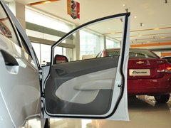 2013款 1.2L EMT 两厢 理想版
