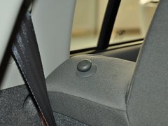 2013款 1.2L EMT 两厢 理想版