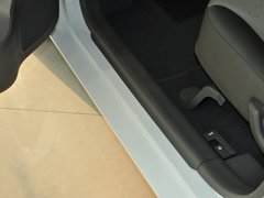 2013款 1.2L EMT 两厢 理想版