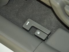 2013款 1.2L EMT 两厢 理想版