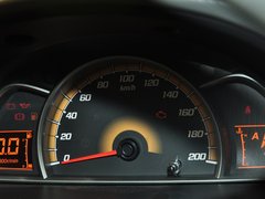 2013款 1.2L EMT 两厢 理想版