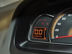 2013款 1.2L EMT 两厢 理想版
