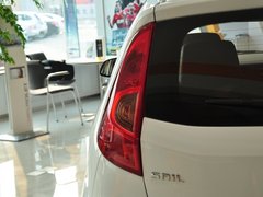 2013款 1.2L EMT 两厢 理想版