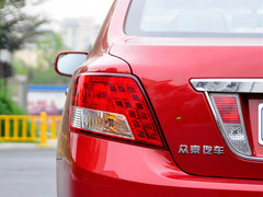 2014款 1.5L 手动 豪华型