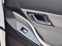 2014款 1.5L 手动 豪华型