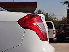 2014款 1.5L 手动 豪华型
