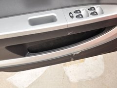 2014款 1.3L 手动 标准型
