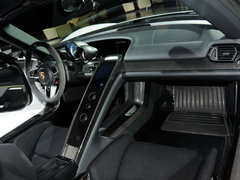 2014款 4.6L Spyder Weissach package