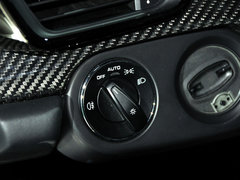 2014款 4.6L Spyder Weissach package