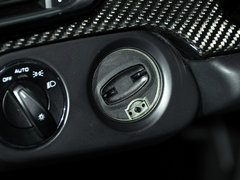 2014款 4.6L Spyder Weissach package