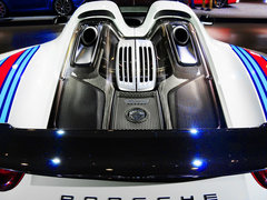 2014款 4.6L Spyder Weissach package
