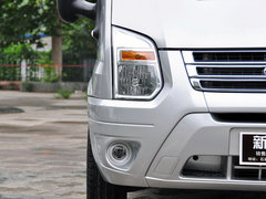 2013款 2.4T 手动 柴油普通型加长轴高顶Duratorq