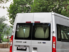 2013款 2.4T 手动 柴油普通型加长轴高顶Duratorq