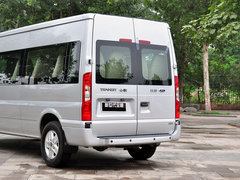 2013款 2.4T 手动 柴油普通型加长轴高顶Duratorq