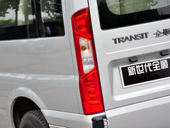 2013款 2.4T 手动 柴油普通型加长轴高顶Duratorq