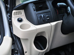 2013款 2.4T 手动 柴油普通型加长轴高顶Duratorq