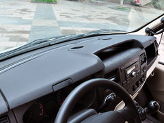 2013款 2.4T 手动 柴油普通型加长轴高顶Duratorq