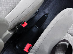 2013款 2.4T 手动 柴油普通型加长轴高顶Duratorq