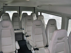 2013款 2.4T 手动 柴油普通型加长轴高顶Duratorq