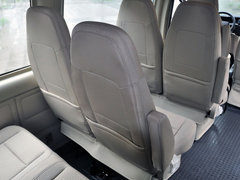 2013款 2.4T 手动 柴油普通型加长轴高顶Duratorq