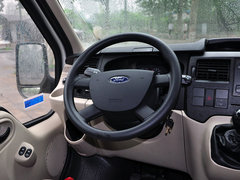 2013款 2.4T 手动 柴油普通型加长轴高顶Duratorq