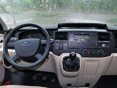 2013款 2.4T 手动 柴油普通型加长轴高顶Duratorq