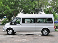 2013款 2.4T 手动 柴油普通型加长轴高顶Duratorq