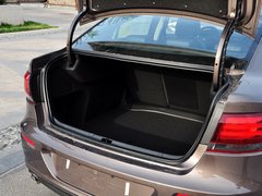 2014款 1.6T 自动 致悦型