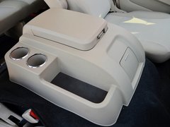 2014款 2.7L 手动 尊贵版