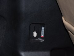 2014款 2.7L 手动 尊荣版